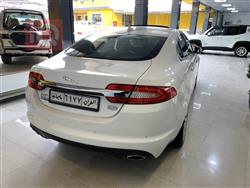 جاكوار XF